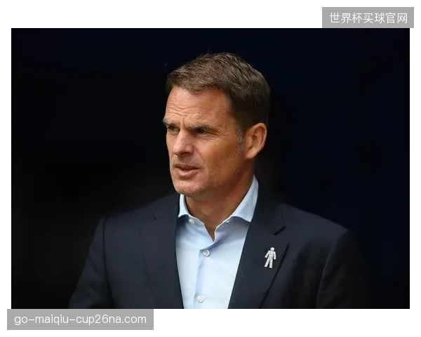 效力于法甲尼斯的阿卜杜勒默内姆已成长为后防中坚，他的稳定发挥是埃及队防线的基石。